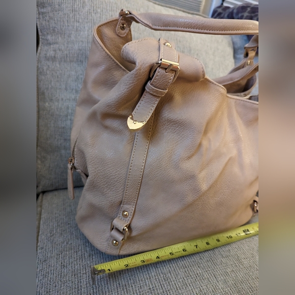 Moda Luxe Handbag - Picture 8 of 12